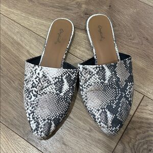 Qupid Snakeskin Pattern Mules